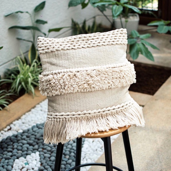 Edge Style Other - • 5X Host Pick • Vesperina Throw Pillow - White